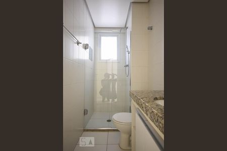 Detalhe do Banheiro de apartamento para alugar com 3 quartos, 90m² em Jardim Londrina, São Paulo