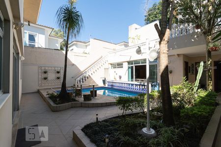 Casa para alugar com 480m², 5 quartos e 6 vagasPiscina