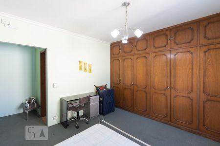 Casa para alugar com 480m², 5 quartos e 6 vagasSuíte 3