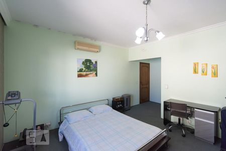 Casa para alugar com 480m², 5 quartos e 6 vagasSuíte 3