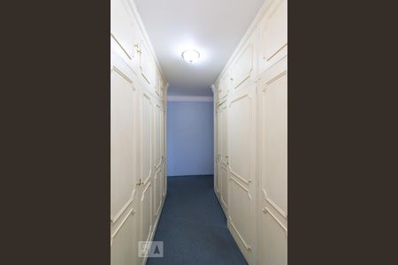 Casa para alugar com 480m², 5 quartos e 6 vagasSuíte 5 Closet