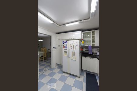 Casa para alugar com 480m², 5 quartos e 6 vagasCozinha