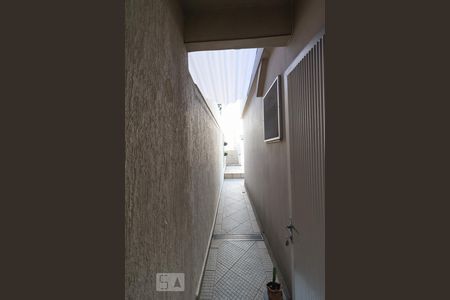 Casa para alugar com 480m², 5 quartos e 6 vagasCorredor Serviço