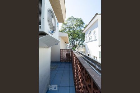 Casa para alugar com 480m², 5 quartos e 6 vagasEscritório  Varanda