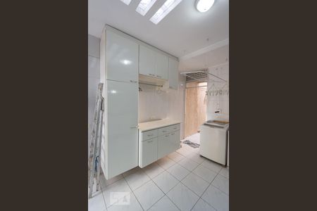 Casa para alugar com 480m², 5 quartos e 6 vagasÁrea de Serviço