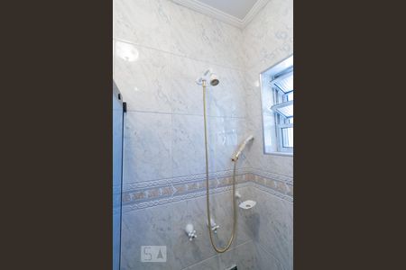 Casa para alugar com 480m², 5 quartos e 6 vagasBanheiro Suíte 2