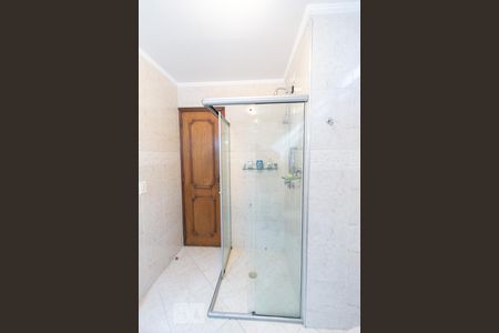 Casa para alugar com 480m², 5 quartos e 6 vagasBanheiro Suíte 3