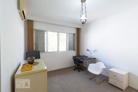 Casa para alugar com 480m², 5 quartos e 6 vagasSuíte 2