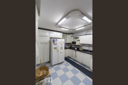 Casa para alugar com 480m², 5 quartos e 6 vagasCozinha