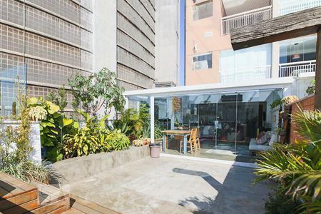 Quintal  de apartamento para alugar com 2 quartos, 150m² em Bela Vista, São Paulo