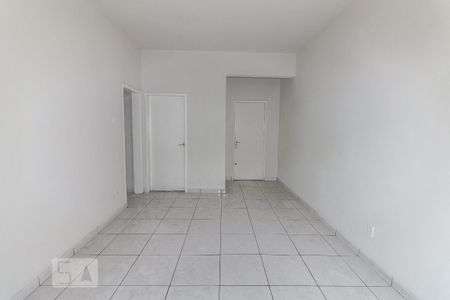 Sala de apartamento para alugar com 4 quartos, 76m² em Penha, Rio de Janeiro