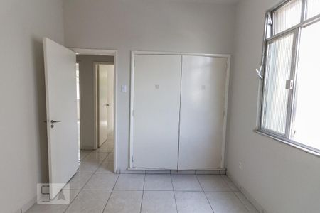 Apartamento para alugar com 76m², 4 quartos e sem vaga Apartamento para alugar com 76m², 4 quartos e sem vagaQuarto 3