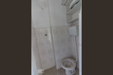 Apartamento para alugar com 76m², 4 quartos e sem vaga Apartamento para alugar com 76m², 4 quartos e sem vagaBanheiro Serviço