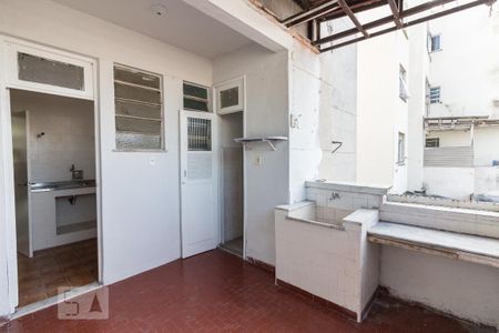 Apartamento para alugar com 76m², 4 quartos e sem vaga Apartamento para alugar com 76m², 4 quartos e sem vagaÁrea de Serviço