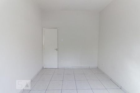 Quarto 1 de apartamento para alugar com 4 quartos, 76m² em Penha, Rio de Janeiro