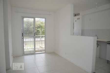 Sala de apartamento para alugar com 2 quartos, 48m² em Jacarepaguá, Rio de Janeiro