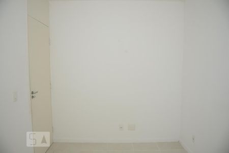Quarto 1  de apartamento para alugar com 2 quartos, 48m² em Jacarepaguá, Rio de Janeiro
