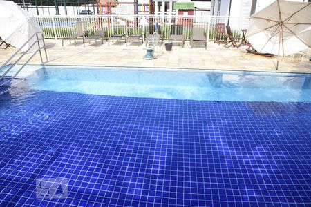Apartamento para alugar com 48m², 2 quartos e sem vagaÁrea comum - Piscina