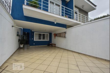 Garagem de casa para alugar com 3 quartos, 210m² em Vila São Pedro, São Paulo