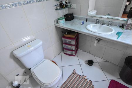 Casa para alugar com 210m², 3 quartos e 4 vagas Casa para alugar com 210m², 3 quartos e 4 vagasBanheiro Suíte 01