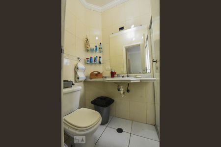 Casa para alugar com 210m², 3 quartos e 4 vagas Casa para alugar com 210m², 3 quartos e 4 vagasBanheiro Suíte 02