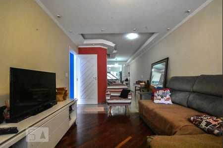 Sala de Estar de casa para alugar com 3 quartos, 210m² em Vila São Pedro, São Paulo