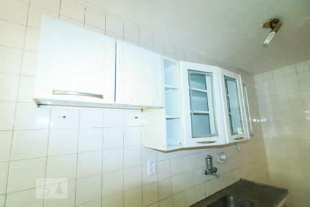 Apartamento para alugar com 55m², 2 quartos e 1 vaga Apartamento para alugar com 55m², 2 quartos e 1 vagaCozinha - Armários