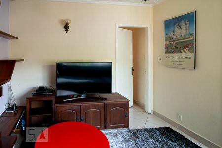 Sala de casa à venda com 3 quartos, 500m² em Jardim Santo Antoninho, São Paulo