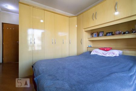 Casa de condomínio à venda com 280m², 4 quartos e 7 vagas Casa de condomínio à venda com 280m², 4 quartos e 7 vagasQuarto 4