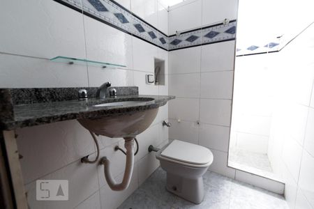 Casa para alugar com 127m², 3 quartos e 2 vagasBanheiro