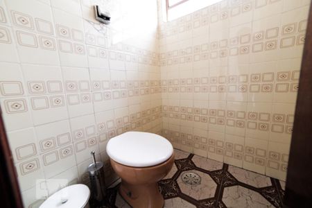 Lavabo de casa para alugar com 3 quartos, 127m² em Jardim Luanda, São Paulo