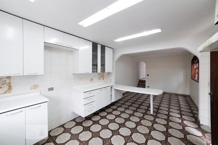 Cozinha de casa para alugar com 3 quartos, 127m² em Jardim Luanda, São Paulo