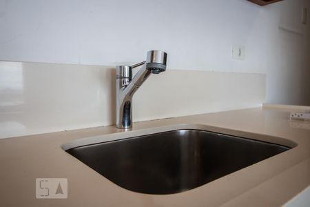 Apartamento à venda com 100m², 1 quarto e 2 vagasCozinha - Torneira