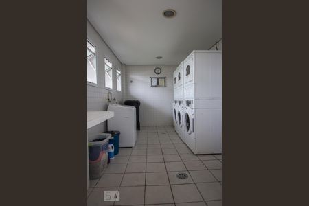 Apartamento à venda com 100m², 1 quarto e 2 vagasLavanderia coletiva