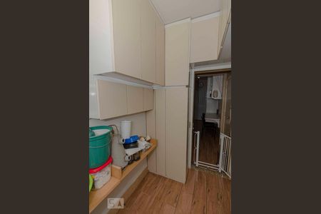 Apartamento para alugar com 65m², 2 quartos e 1 vagaQuarto de Serviço