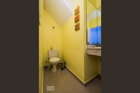 Casa à venda com 150m², 3 quartos e 5 vagasBanheiro 4