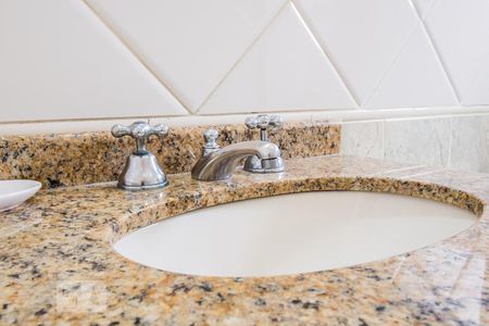 Casa à venda com 150m², 3 quartos e 5 vagasBanheiro da Suíte 3