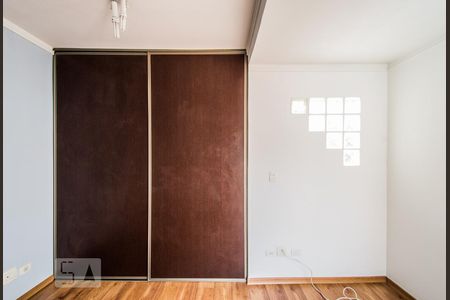 Casa à venda com 150m², 3 quartos e 5 vagasSuíte 2