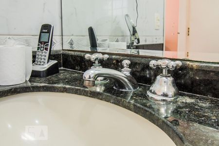 Casa à venda com 150m², 3 quartos e 5 vagasBanheiro da Suíte 1