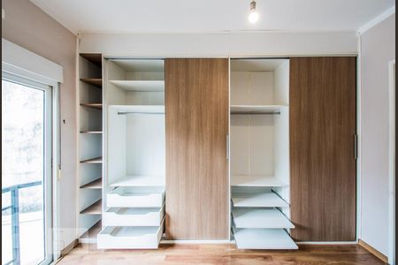 Casa à venda com 150m², 3 quartos e 5 vagasSuíte 1