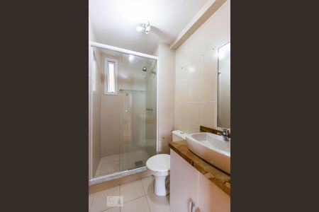 Banheiro de apartamento à venda com 2 quartos, 59m² em Cavalhada, Porto Alegre