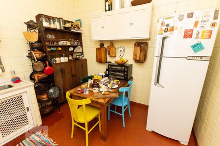 Apartamento à venda com 118m², 3 quartos e sem vagaCozinha