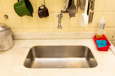 Apartamento à venda com 118m², 3 quartos e sem vagaCozinha Pia