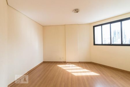 Apartamento à venda com 150m², 3 quartos e 2 vagas Apartamento à venda com 150m², 3 quartos e 2 vagasSuite