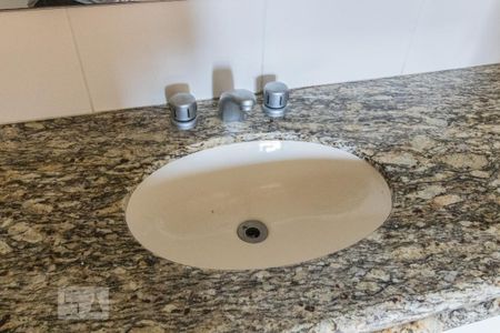 Apartamento à venda com 150m², 3 quartos e 2 vagas Apartamento à venda com 150m², 3 quartos e 2 vagasBanheiro social
