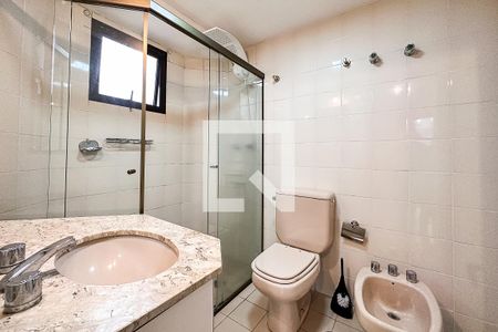 Apartamento à venda com 90m², 3 quartos e 2 vagas Apartamento à venda com 90m², 3 quartos e 2 vagasBanheiro do Quarto 2