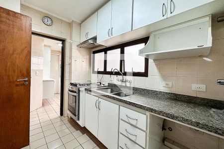 Apartamento à venda com 90m², 3 quartos e 2 vagas Apartamento à venda com 90m², 3 quartos e 2 vagasCozinha