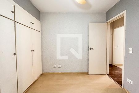Apartamento à venda com 90m², 3 quartos e 2 vagas Apartamento à venda com 90m², 3 quartos e 2 vagasQuarto 1