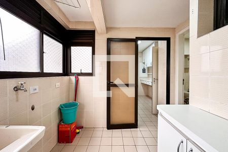 Apartamento à venda com 90m², 3 quartos e 2 vagas Apartamento à venda com 90m², 3 quartos e 2 vagasÁrea de Serviço
