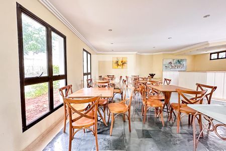 Apartamento à venda com 90m², 3 quartos e 2 vagas Apartamento à venda com 90m², 3 quartos e 2 vagasSalão de Festas